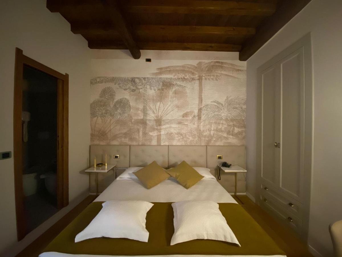 Condotti Rooms Řím Exteriér fotografie