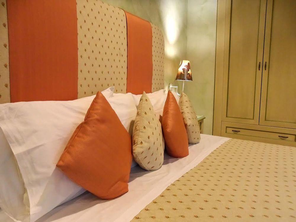 Condotti Rooms Řím Exteriér fotografie